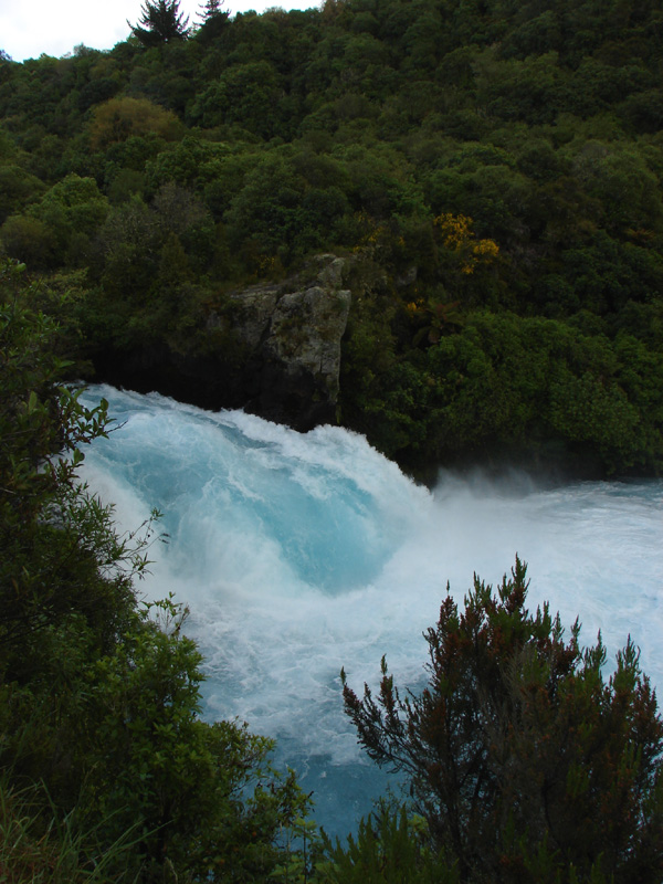 261_huka_falls